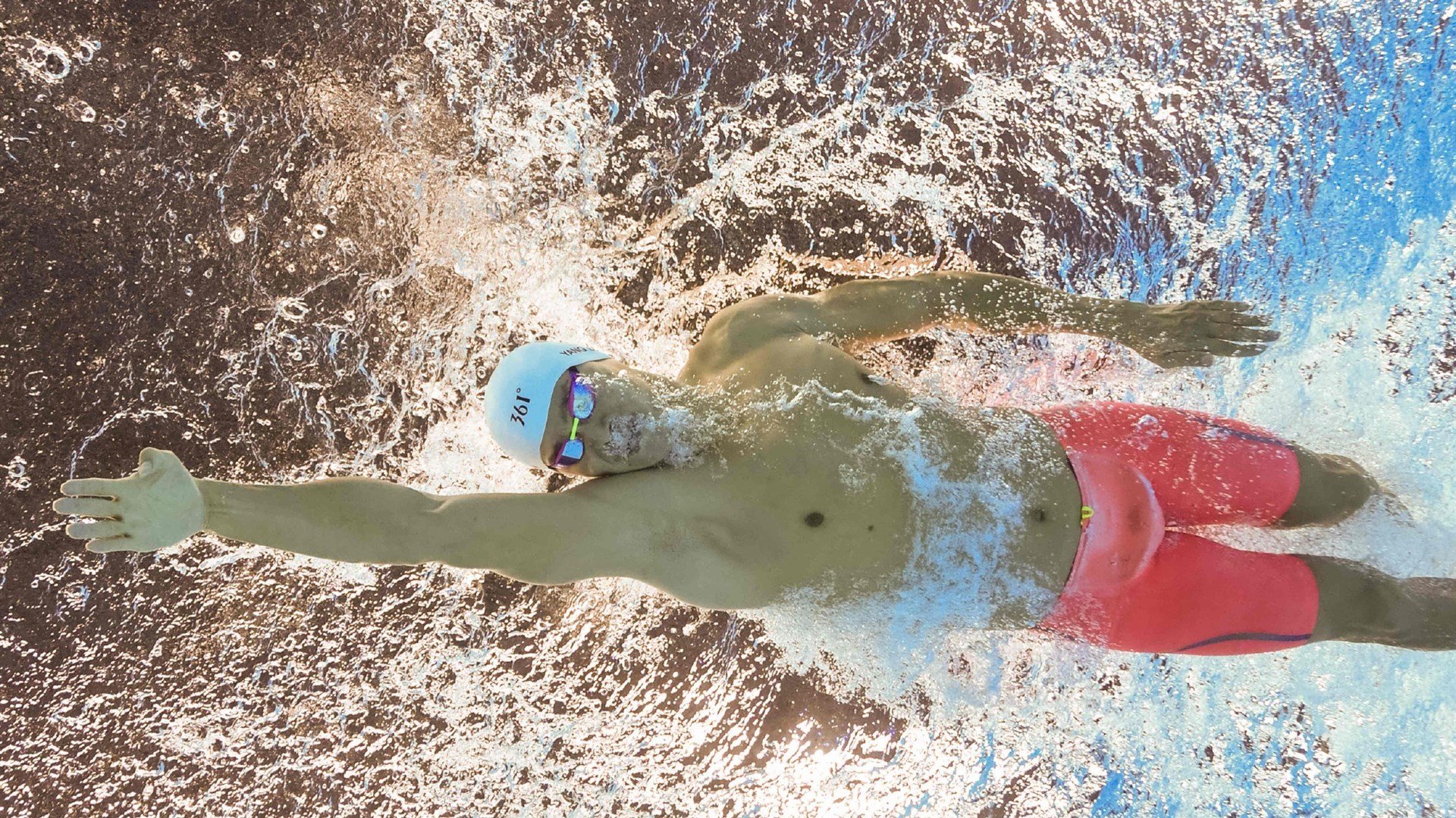 排球最新战报！克罗地亚队迎战比利时队，压哨绝杀，引爆全场观众欢呼