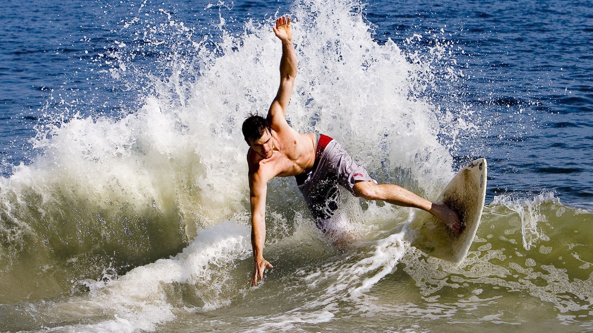 F1赛车最新战报！阿根廷队迎战中国队，关键一战，双方鏖战至最后一刻